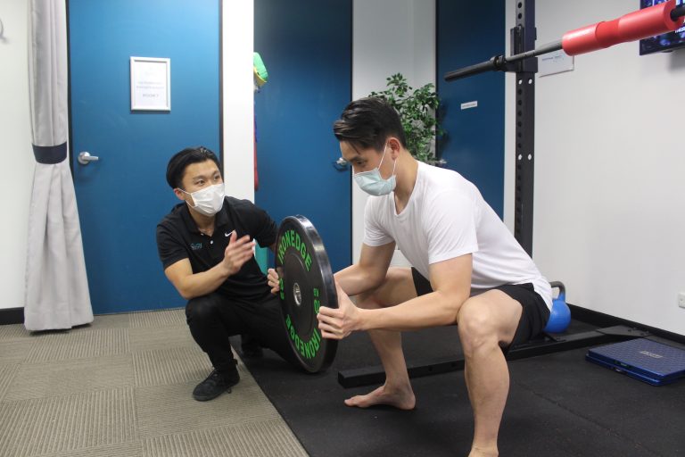 foot position squat